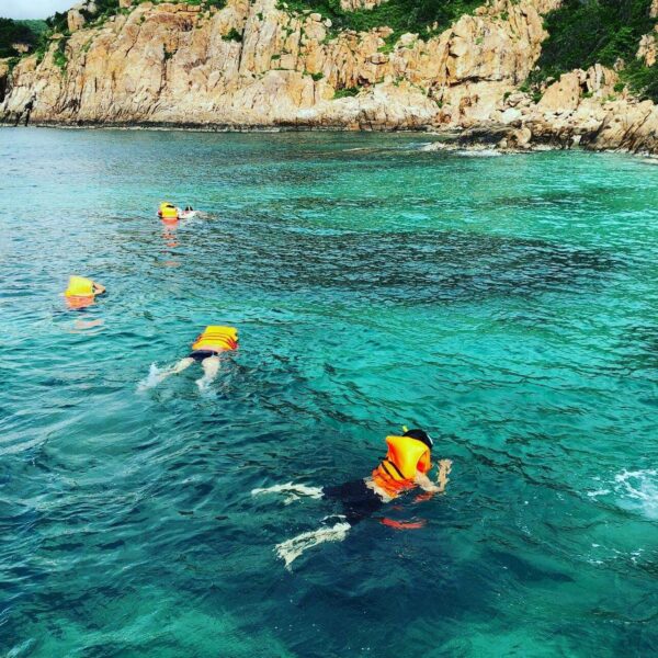 Путешествие к бухте Винь Хи из Фантьета: морская сказка наяву 