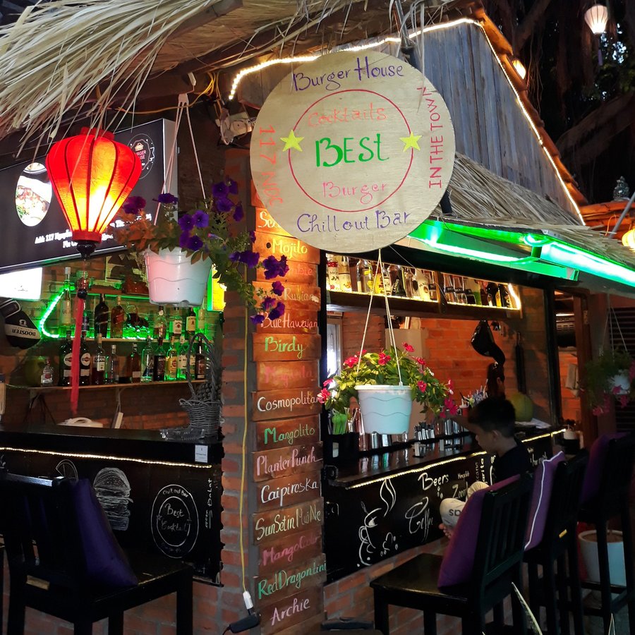 ТОП-5 кафе и баров в Муйне: гастрономический гид для туристов в 2025 году